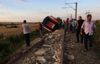 İstifa edecek bir kişi bile yok mu, bir kişi?