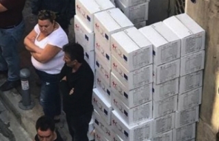 Suriyeli aileye 50 koli yardım