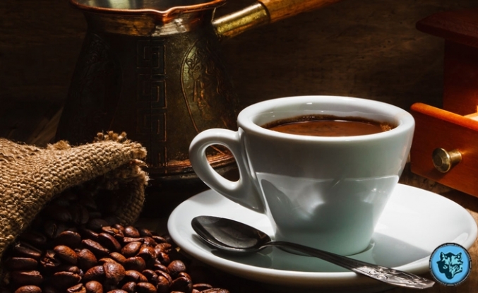 Aç karnına kahve içmek zararlı mı?